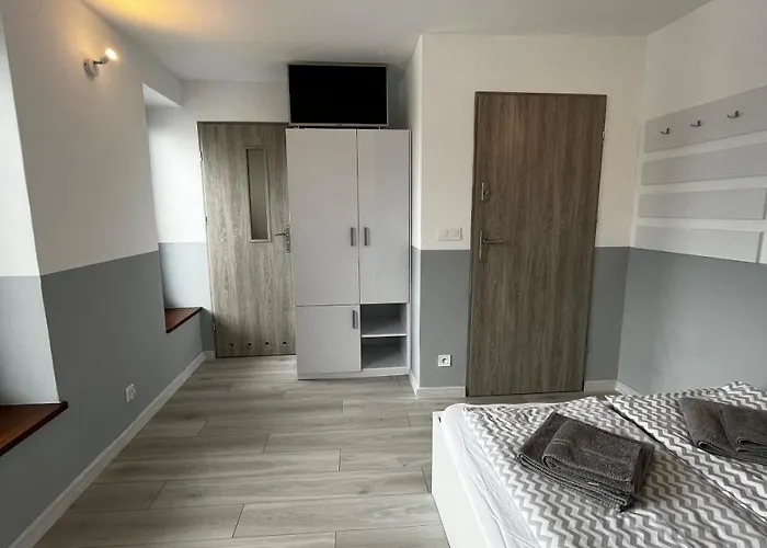 Davia 홈스테이 레바